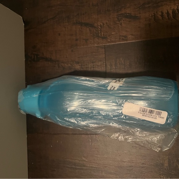 Tupperware Water Bottle— Surprise Color and Size with Purchase of other Item - Picture 4 of 7